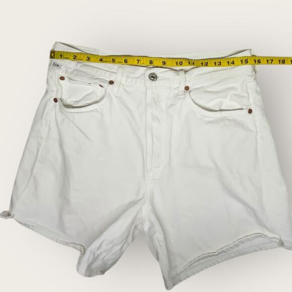 Citizens of Humanity | Marlow Distressed Denim Shorts | White | Size 29 - Picture 9 of 16